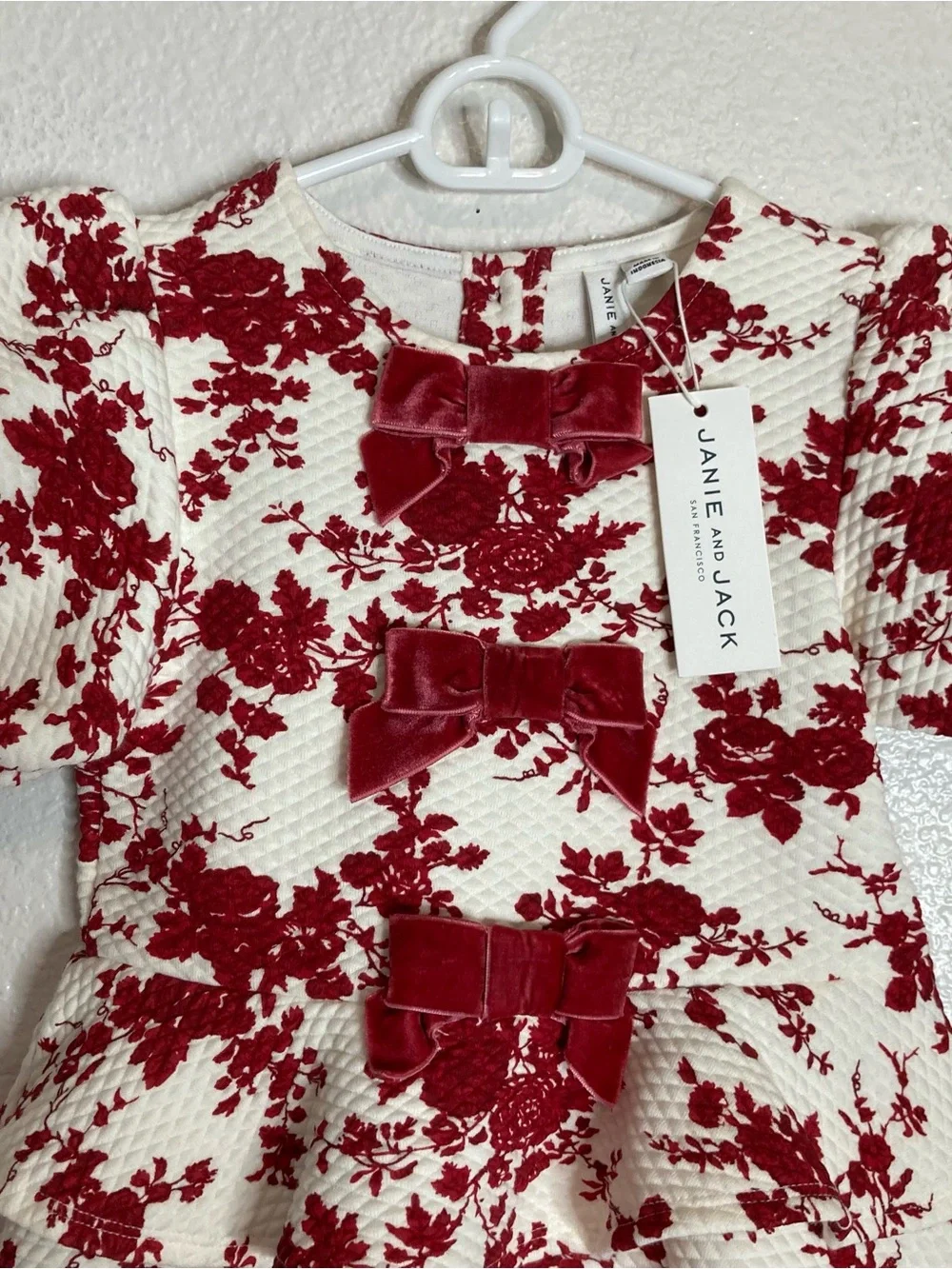 New JANIE AND JACK Toile velvet Bow Dress Red Floral Puff Sleeves